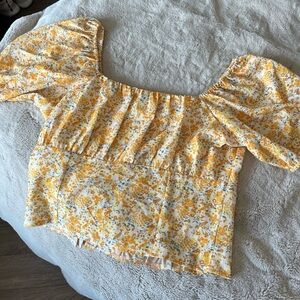 Simons ruffled yellow floral shirt